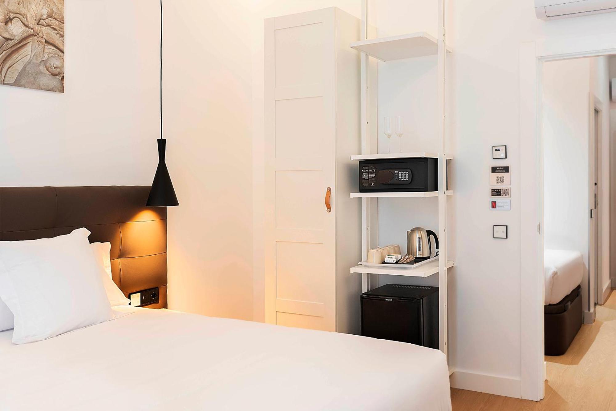 Woohoo Rooms Boutique Luna Madrid Exterior photo