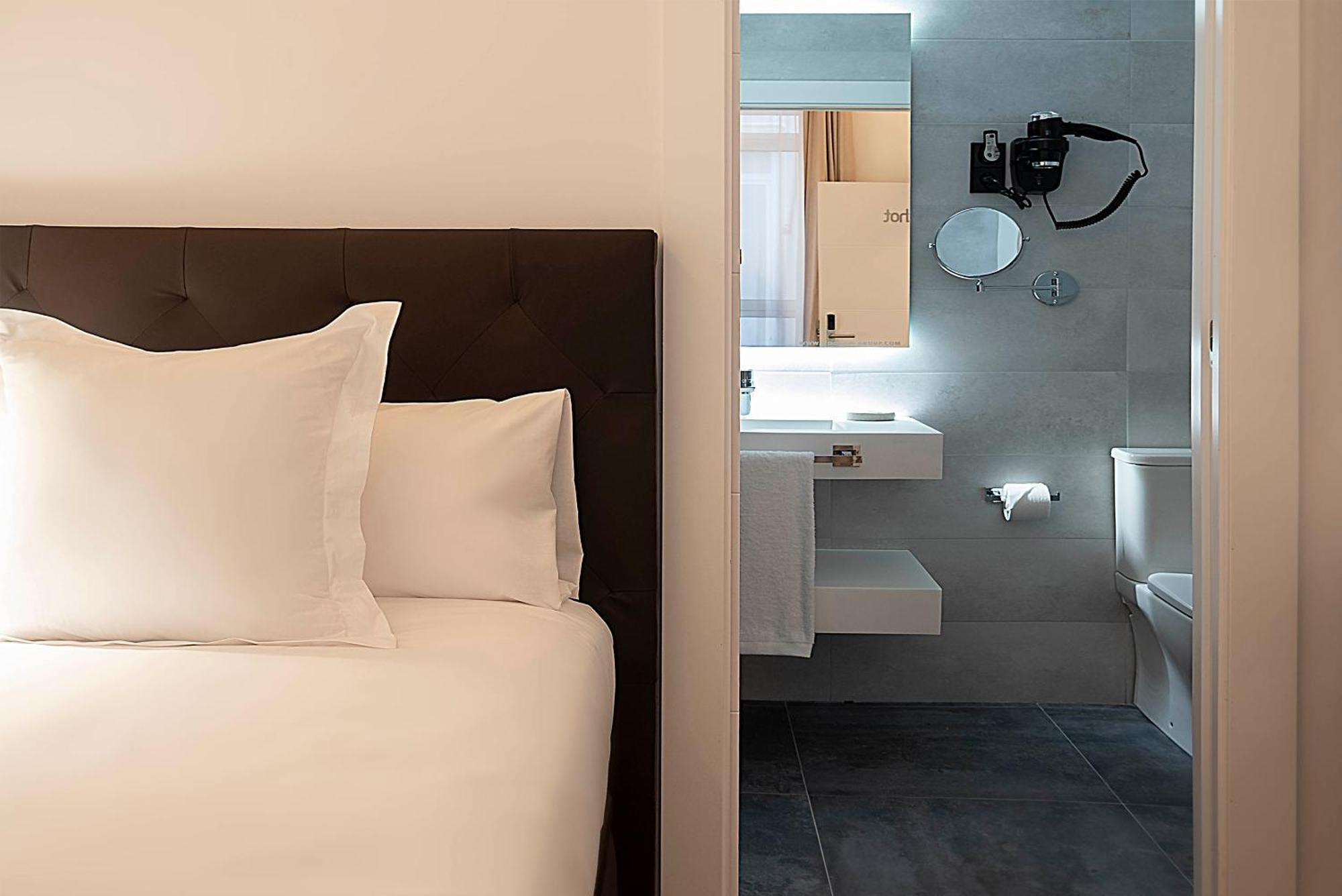 Woohoo Rooms Boutique Luna Madrid Exterior photo