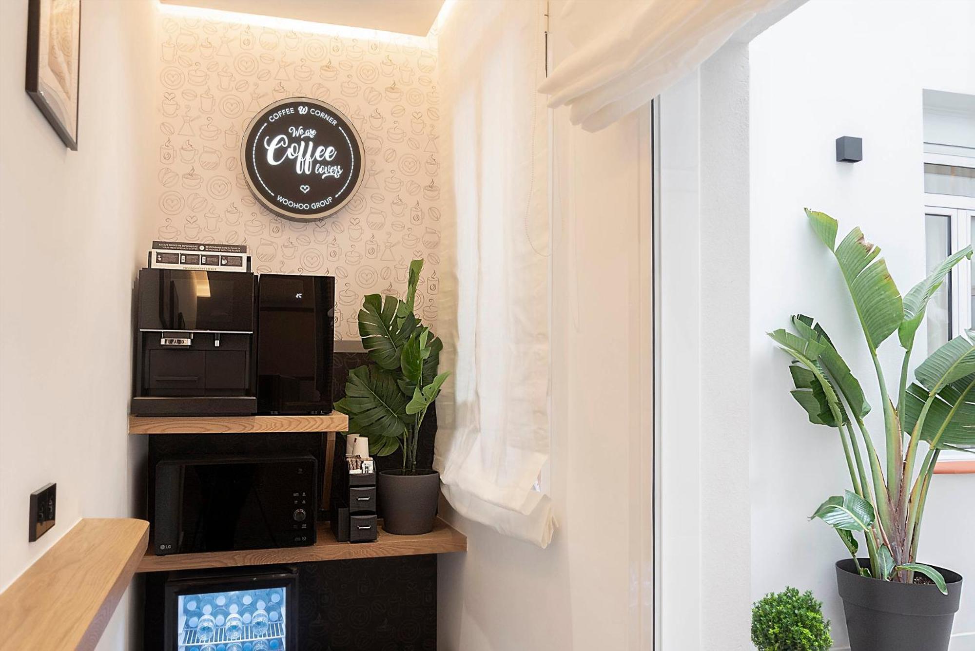 Woohoo Rooms Boutique Luna Madrid Exterior photo